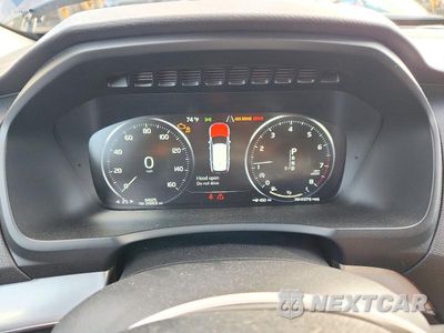 Zdjęcie 9 z 12 samochodu: 2016 VOLVO XC90 T5 VIN:YV4102XK4G1093291 - miniatura