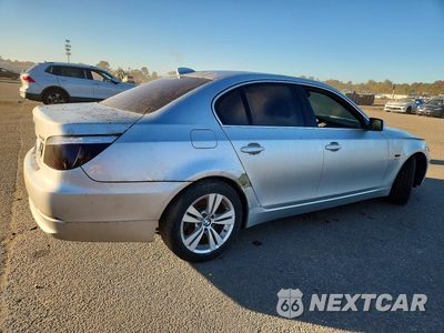 Trzecie zdjęcie samochodu z tyłu: 2009 BMW 528 XI VIN:WBANV13539C156319 - miniatura