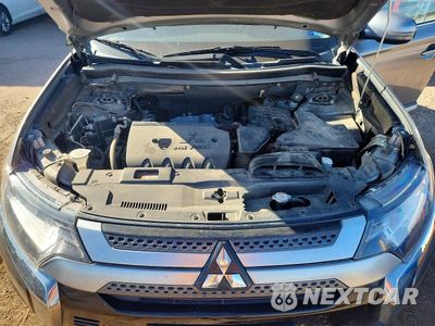 Zdjęcie 11 z 12 samochodu: 2020 MITSUBISHI OUTLANDER SE VIN:JA4AZ3A30LZ038441 - miniatura