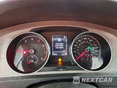 Zdjęcie 9 z 13 samochodu: 2016 VOLKSWAGEN GOLF S/SE VIN:3VW217AU8GM026012 - miniatura