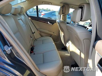 Zdjęcie 10 z 12 samochodu: 2013 MERCEDES-BENZ C 300 4MATIC VIN:WDDGF8AB5DR287502 - miniatura