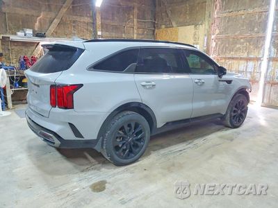Trzecie zdjęcie samochodu z tyłu: 2022 KIA SORENTO SX VIN:5XYRKDLF0NG155660 - miniatura