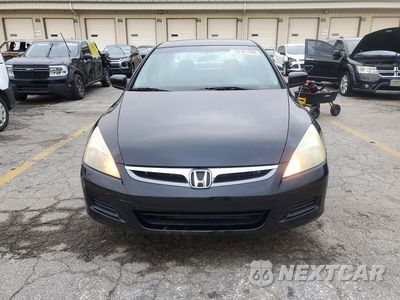 Piąte zdjęcie samochodu w środku: 2007 HONDA ACCORD EX VIN:1HGCM66517A106129 - miniatura
