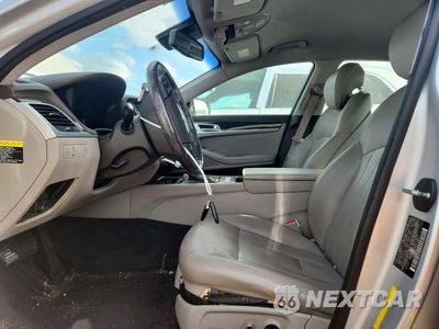 Zdjęcie 7 z 12 samochodu: 2016 HYUNDAI GENESIS 3.8L VIN:KMHGN4JE6GU113189 - miniatura