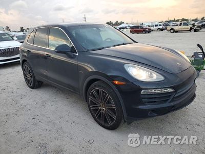 Czwarte zdjęcie samochodu z boku: 2013 PORSCHE CAYENNE VIN:WP1AF2A21DLA39049 - miniatura