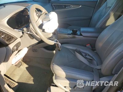 Zdjęcie 7 z 14 samochodu: 2019 LINCOLN NAUTILUS RESERVE VIN:2LMPJ8L94KBL10786 - miniatura