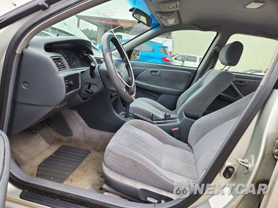 Zdjęcie 7 z 12 samochodu: 2001 TOYOTA CAMRY LE VIN:JT2BG22K210595152 - miniatura