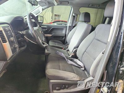 Zdjęcie 7 z 13 samochodu: 2018 CHEVROLET SILVERADO K1500 LT VIN:3GCUKRECXJG134109 - miniatura