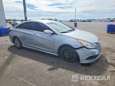 Czwarte zdjęcie samochodu z boku: 2014 HYUNDAI SONATA GLS VIN:5NPEB4AC0EH932144 - miniatura