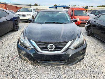 Piąte zdjęcie samochodu w środku: 2017 NISSAN ALTIMA 2.5 SR VIN:1N4AL3AP1HC198600 - miniatura