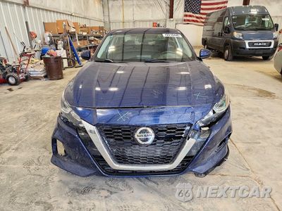Piąte zdjęcie samochodu w środku: 2019 NISSAN ALTIMA S VIN:1N4BL4BV2KC103895 - miniatura