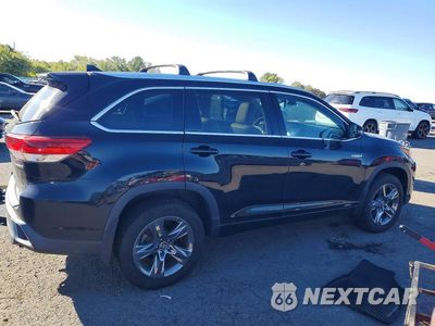 Trzecie zdjęcie samochodu z tyłu: 2018 TOYOTA HIGHLANDER HYBRID LIMITED PLATINUM VIN:5TDDGRFH6JS045005 - miniatura