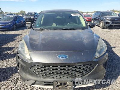 Piąte zdjęcie samochodu w środku: 2020 FORD ESCAPE S VIN:1FMCU0F68LUA57262 - miniatura