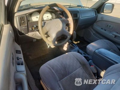 Zdjęcie 8 z 12 samochodu: 2003 TOYOTA TACOMA V6 VIN:5TEWN72N63Z270979 - miniatura