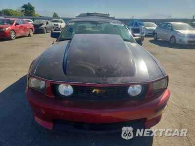 Piąte zdjęcie samochodu w środku: 2005 FORD MUSTANG GT VIN:1ZVFT82H455131975 - miniatura