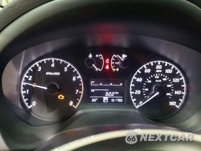 Zdjęcie 9 z 13 samochodu: 2014 NISSAN SENTRA S VIN:3N1AB7AP0EY205062 - miniatura
