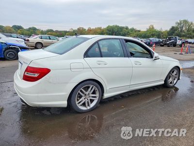 Trzecie zdjęcie samochodu z tyłu: 2012 MERCEDES-BENZ C 300 4MATIC VIN:WDDGF8BB4CR211220 - miniatura