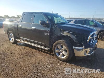 Czwarte zdjęcie samochodu z boku: 2018 RAM 1500 SLT VIN:3C6RR7LTXJG168079 - miniatura