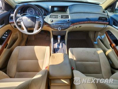 Zdjęcie 8 z 13 samochodu: 2012 HONDA ACCORD EX VIN:1HGCP3F73CA032245 - miniatura