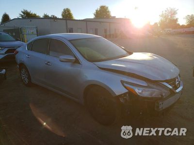 Czwarte zdjęcie samochodu z boku: 2018 NISSAN ALTIMA 2.5 S VIN:1N4AL3AP6JC227742 - miniatura