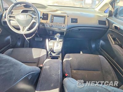 Zdjęcie 8 z 13 samochodu: 2011 HONDA CIVIC LX-S VIN:2HGFA1F67BH549204 - miniatura