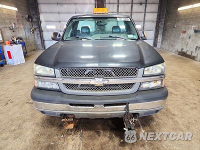 Piąte zdjęcie samochodu w środku: 2005 CHEVROLET SILVERADO K1500 VIN:1GCEK14T35E184659 - miniatura