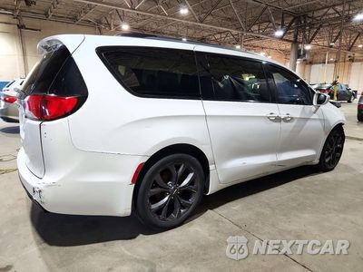 Trzecie zdjęcie samochodu z tyłu: 2018 CHRYSLER PACIFICA TOURING L VIN:2C4RC1BG7JR174878 - miniatura
