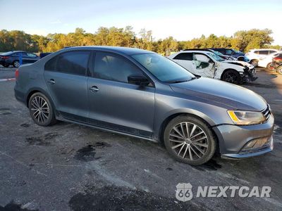 Czwarte zdjęcie samochodu z boku: 2016 VOLKSWAGEN JETTA SPORT VIN:3VWD17AJ9GM298549 - miniatura