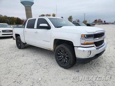 Czwarte zdjęcie samochodu z boku: 2017 CHEVROLET SILVERADO K1500 LT VIN:3GCUKREC1HG495268 - miniatura
