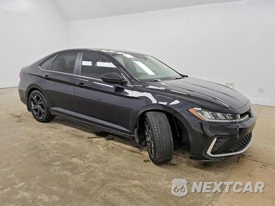Czwarte zdjęcie samochodu z boku: 2025 VOLKSWAGEN JETTA SE VIN:3VW7X7BU5SM013746 - miniatura