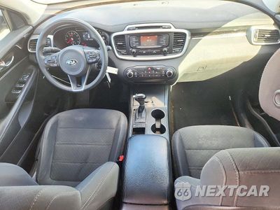 Zdjęcie 8 z 13 samochodu: 2018 KIA SORENTO LX V6 VIN:5XYPG4A54JG376093 - miniatura