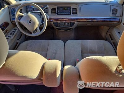 Zdjęcie 8 z 12 samochodu: 2004 MERCURY GRAND MARQUIS GS VIN:2MEFM74W84X661111 - miniatura