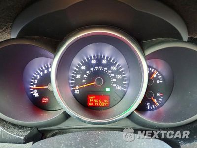 Zdjęcie 9 z 13 samochodu: 2013 KIA SOUL + VIN:KNDJT2A65D7585648 - miniatura