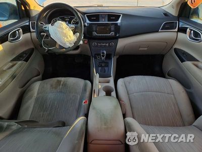 Zdjęcie 8 z 13 samochodu: 2017 NISSAN SENTRA SV VIN:3N1AB7AP8HY359278 - miniatura