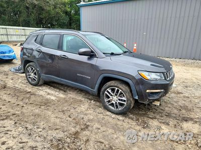 Czwarte zdjęcie samochodu z boku: 2020 JEEP COMPASS LATITUDE VIN:3C4NJCBBXLT253014 - miniatura