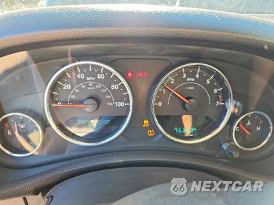 Zdjęcie 9 z 13 samochodu: 2016 JEEP WRANGLER UNLIMITED SPORT VIN:1C4BJWDG3GL107939 - miniatura
