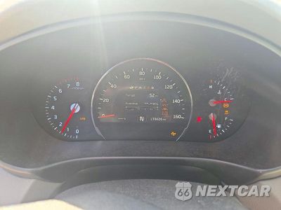 Zdjęcie 9 z 12 samochodu: 2017 KIA SORENTO SX V6 VIN:5XYPK4A56HG322609 - miniatura