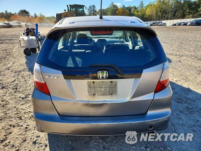 Zdjęcie 6 z 12 samochodu: 2010 HONDA FIT SPORT VIN:JHMGE8H46AS007304 - miniatura