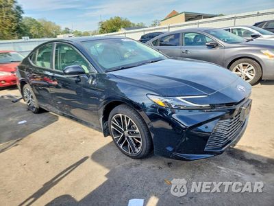 Czwarte zdjęcie samochodu z boku: 2025 TOYOTA CAMRY XLE VIN:4T1DBADK9SU529774 - miniatura