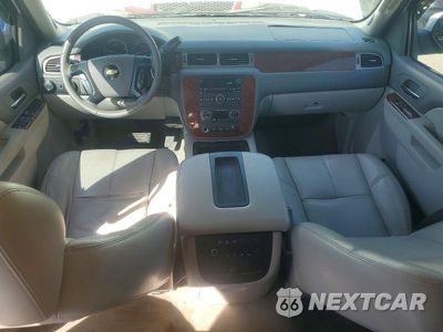 Zdjęcie 8 z 12 samochodu: 2010 CHEVROLET TAHOE K1500 LT VIN:1GNUKBE05AR274167 - miniatura