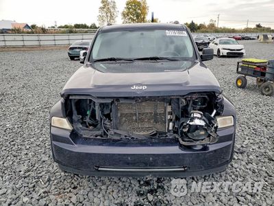 Piąte zdjęcie samochodu w środku: 2011 JEEP LIBERTY SPORT VIN:1J4PN2GK3BW575352 - miniatura