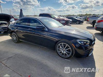 Czwarte zdjęcie samochodu z boku: 2021 MERCEDES-BENZ E 350 VIN:W1KZF8DB9MA913121 - miniatura