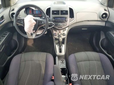 Zdjęcie 8 z 12 samochodu: 2012 CHEVROLET SONIC LT VIN:1G1JC5SH8C4166722 - miniatura