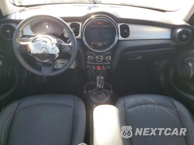 Zdjęcie 8 z 12 samochodu: 2023 MINI COOPER VIN:WMW33DK01P2T52038 - miniatura