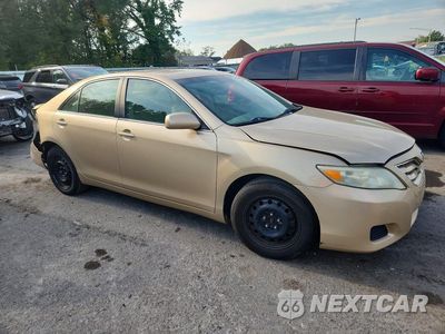 Czwarte zdjęcie samochodu z boku: 2010 TOYOTA CAMRY LE VIN:4T1BF3EK9AU088510 - miniatura