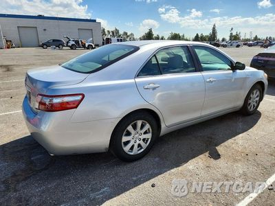 Trzecie zdjęcie samochodu z tyłu: 2008 TOYOTA CAMRY HYBRID VIN:JTNBB46K683048840 - miniatura
