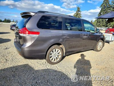 Trzecie zdjęcie samochodu z tyłu: 2014 TOYOTA SIENNA LE VIN:5TDJK3DC8ES088918 - miniatura