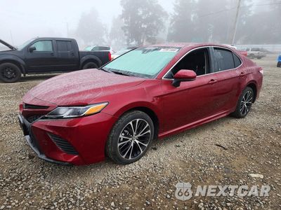 2018 TOYOTA CAMRY SE 4T1B11HK0JU667237 - główne zdjęcie licytacji z USA - miniatura