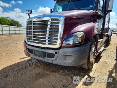 Zdjęcie 13 z 13 samochodu: 2018 FREIGHTLINER CASCADIA 125 SEMI TRUCK VIN:3AKJGLDV1JSJK1320 - miniatura