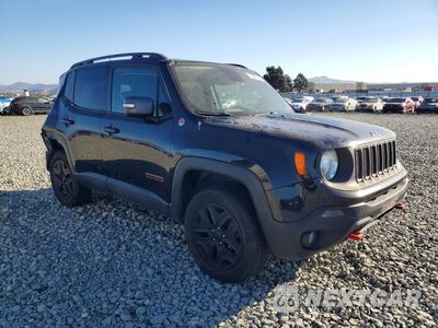 Czwarte zdjęcie samochodu z boku: 2018 JEEP RENEGADE TRAILHAWK VIN:ZACCJBCB5JPG80900 - miniatura